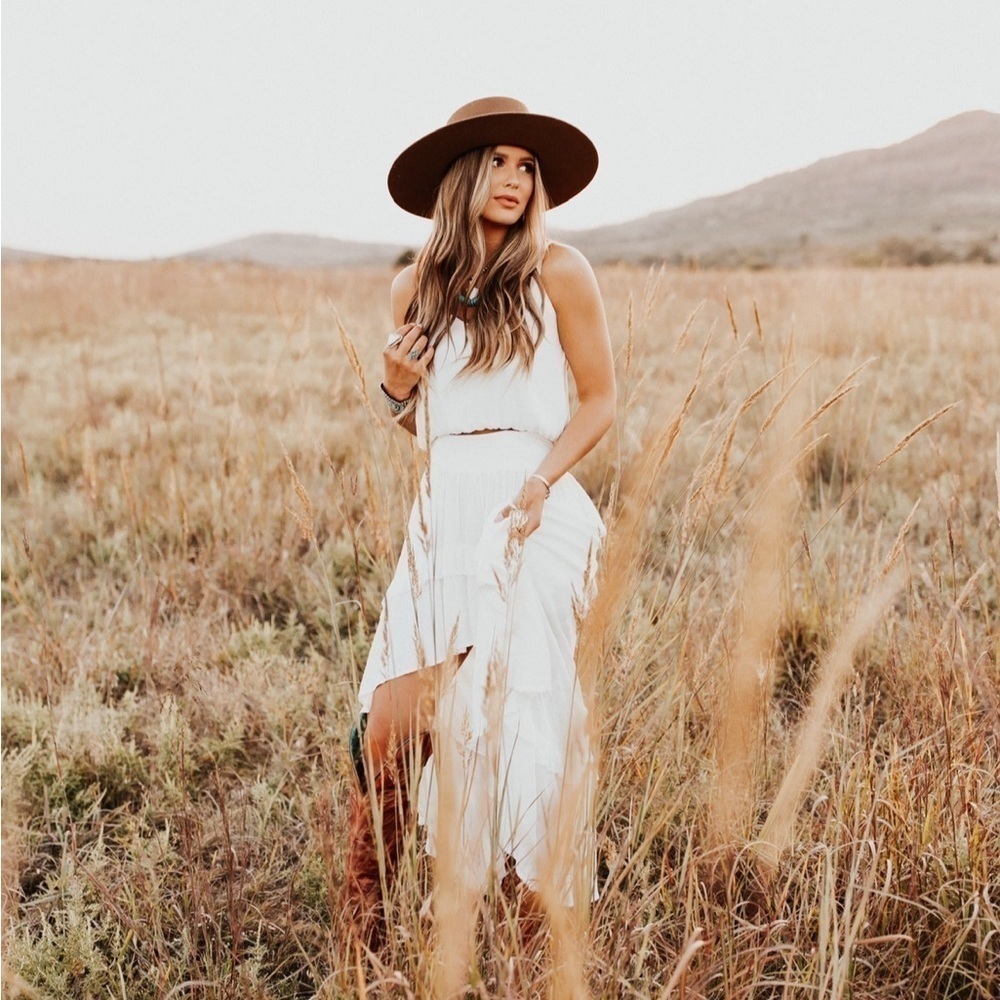 Skylar + Madison Hi Low Layered Flowy Asymmetrical skirt Small